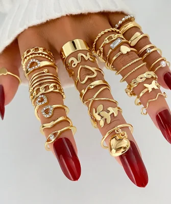 30PCS/Set Trendy Gold Love Heart Leaf Pearl Ring Set for Women Jewelry Punk Diamond Crystal Rhinestone Stackable Rings