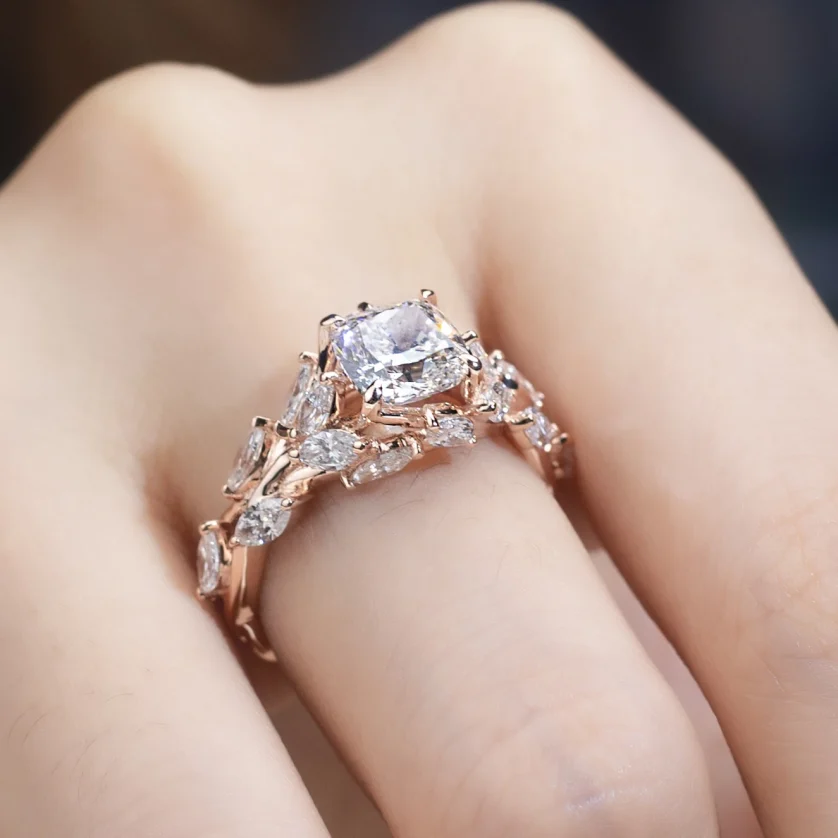 Messi Jewelry 18k 1ct Cushion Cut  Lab Diamond Women Jewelry Ring Luxury  Engagement Ring  Style - Image 3